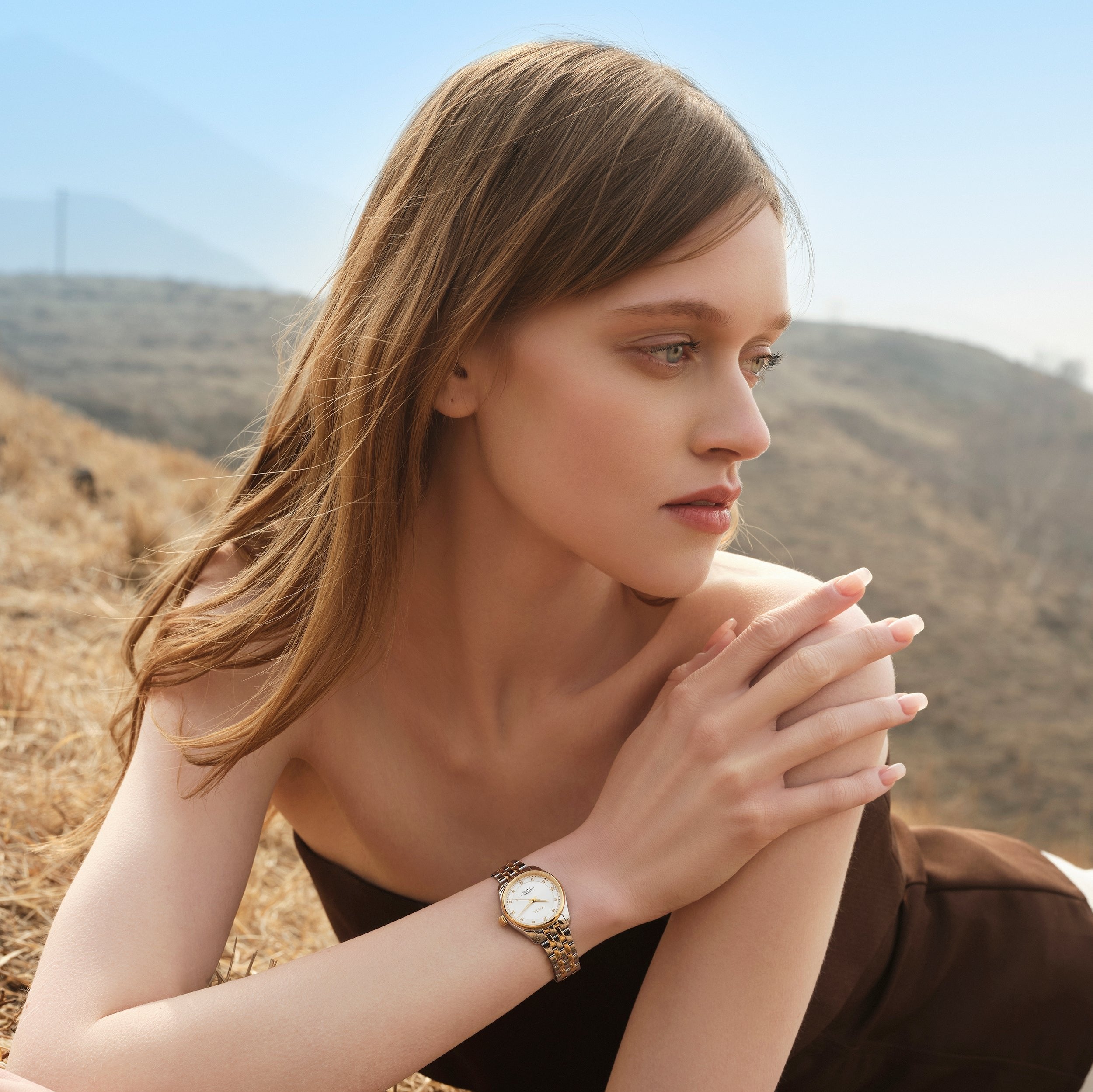 Classic Minimalist Women's Gold Watch - FIYTA