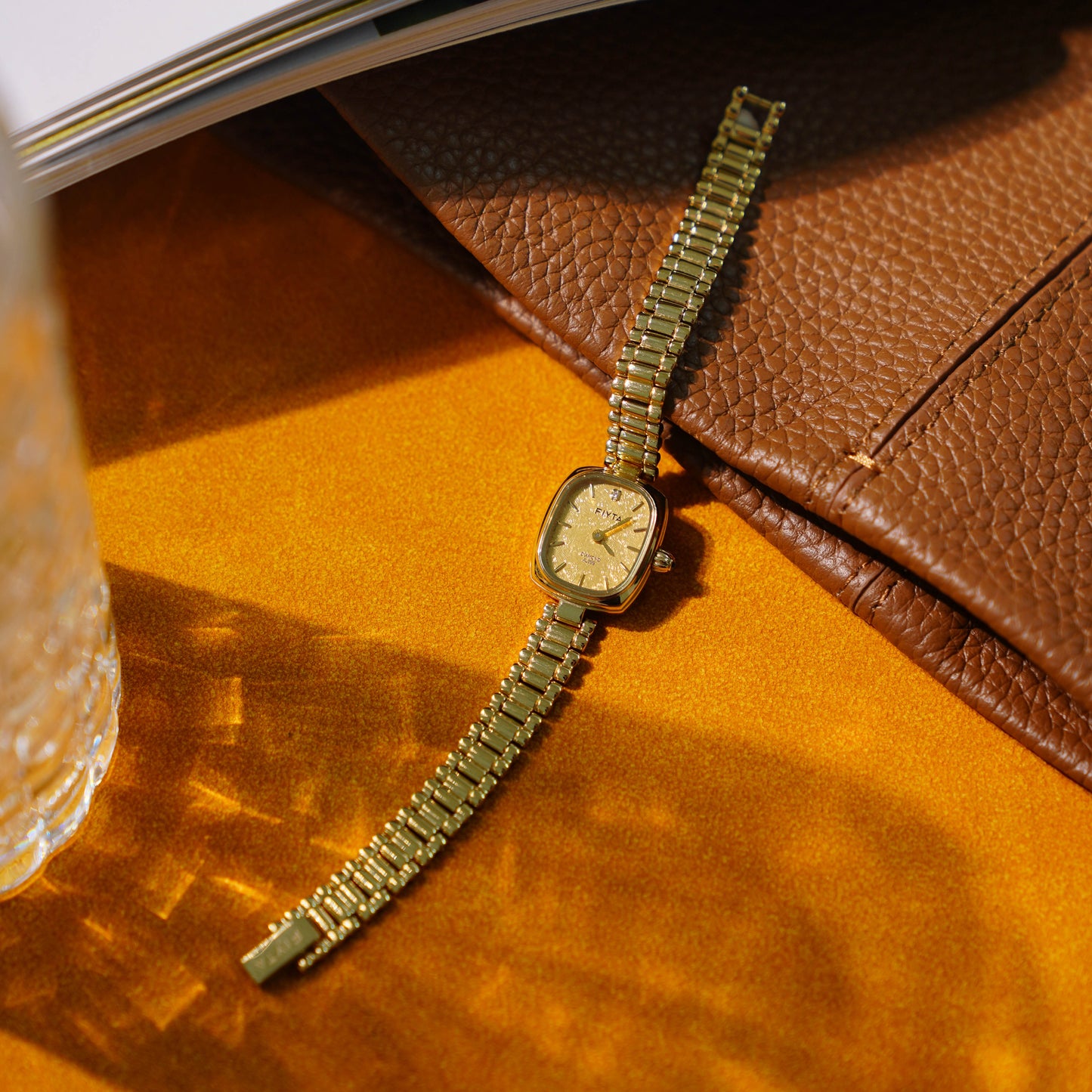 Relojes de Oro con Esfera de Diamantes Nácar